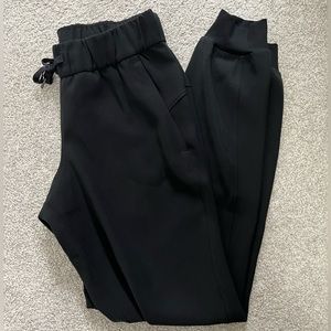 Lululemon High-Rise Jogger